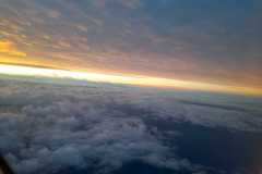 Il cielo tra Roma e Tirana all'alba, un anticipo del Paradiso ...
